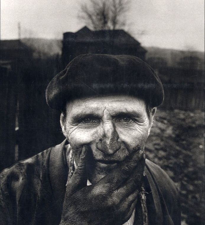 © Antonin Kratochvil, All Rights Reserved