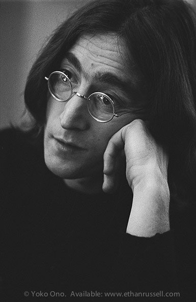 john_lennon_ethan_russell_1968_1024x1024
